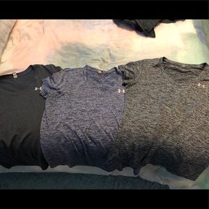 3 medium under armour dry fit shirts